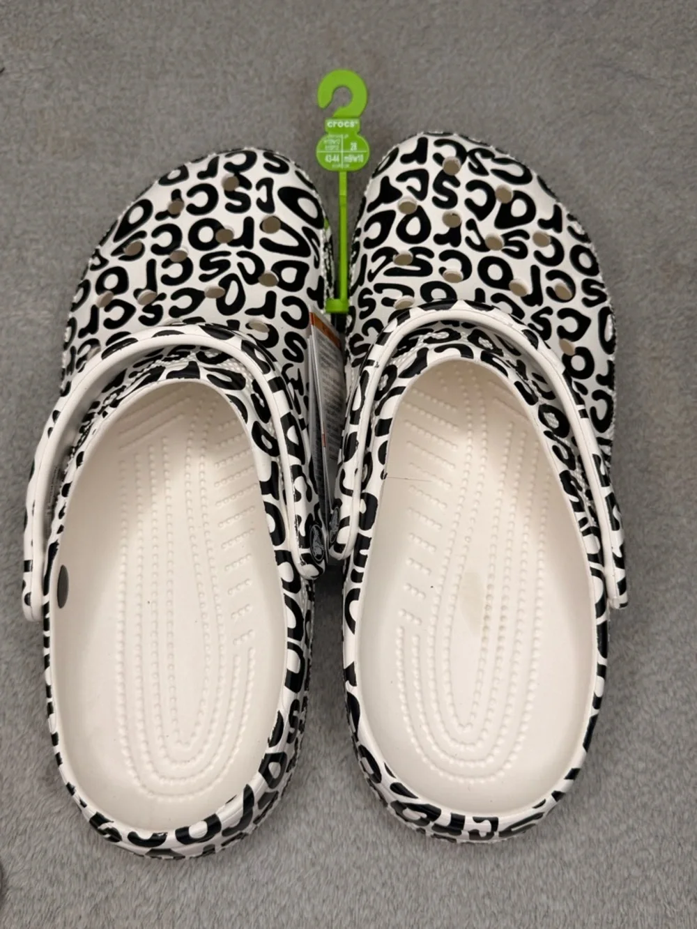 Crocs Classic Warped Logo Clog White Black Mens 10 Womens 12 Rare NWT